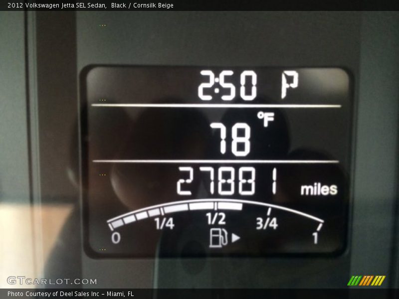 Black / Cornsilk Beige 2012 Volkswagen Jetta SEL Sedan