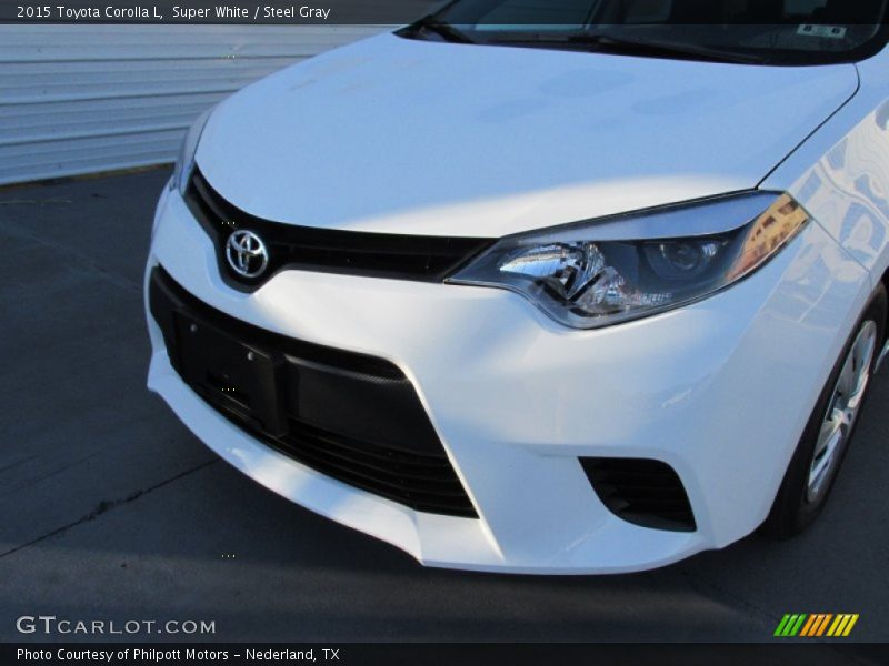 Super White / Steel Gray 2015 Toyota Corolla L