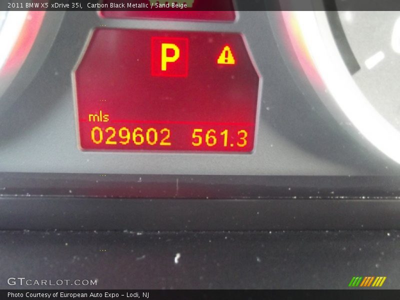 Carbon Black Metallic / Sand Beige 2011 BMW X5 xDrive 35i