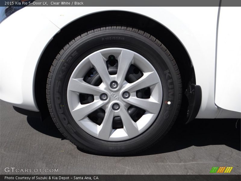 Clear White / Black 2015 Kia Rio 5-Door LX