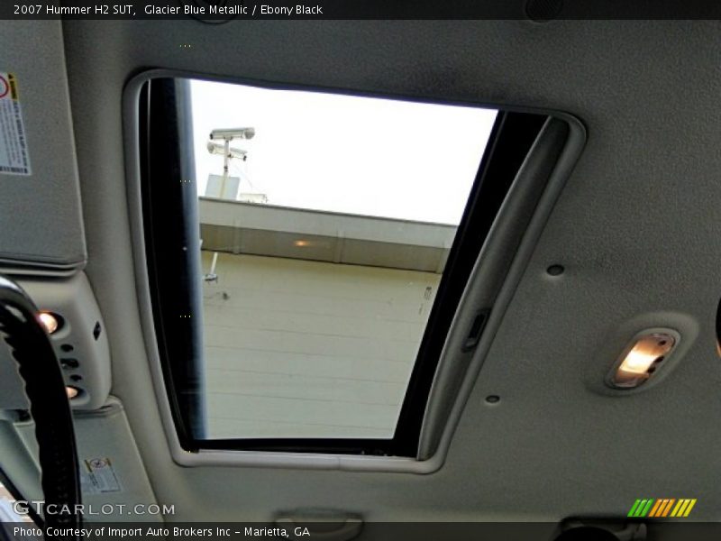 Sunroof of 2007 H2 SUT