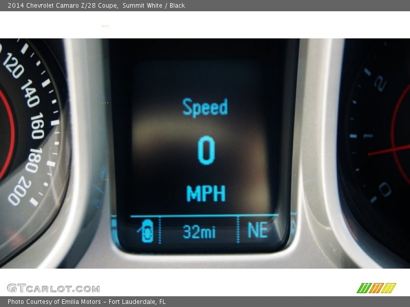Summit White / Black 2014 Chevrolet Camaro Z/28 Coupe