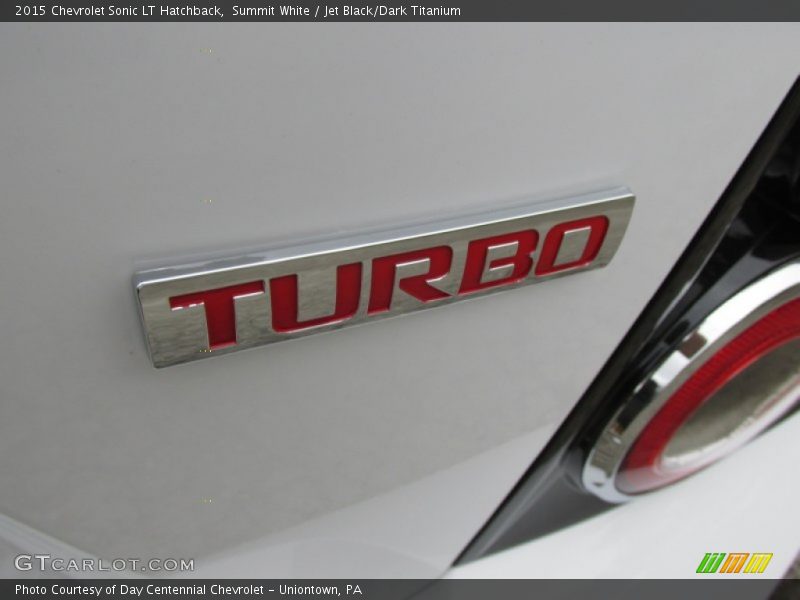 Summit White / Jet Black/Dark Titanium 2015 Chevrolet Sonic LT Hatchback