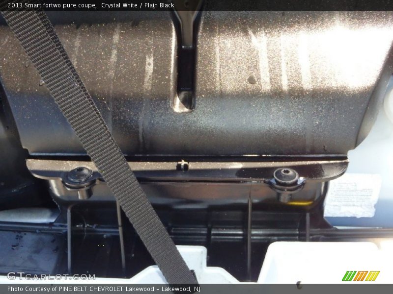 Crystal White / Plain Black 2013 Smart fortwo pure coupe