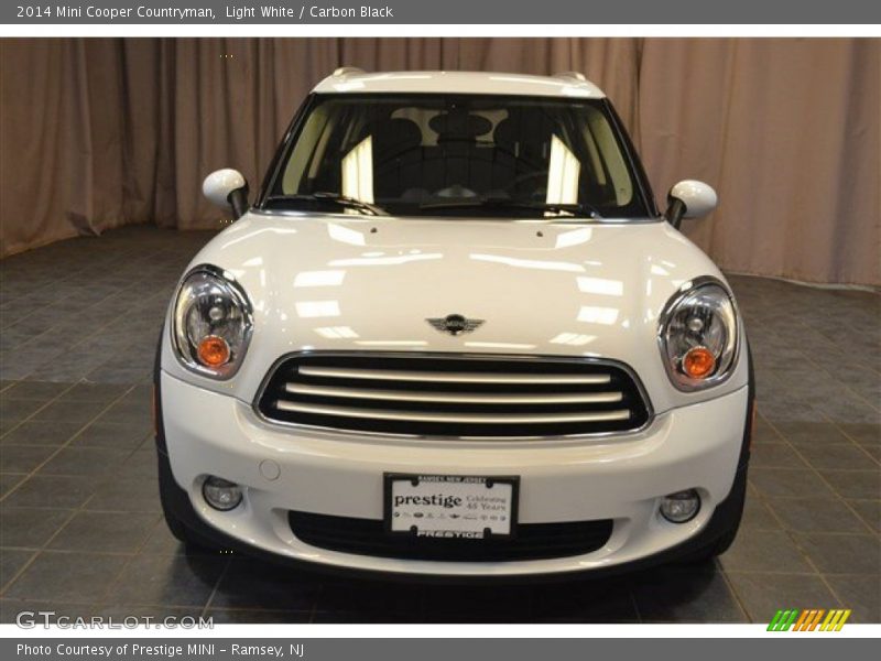 Light White / Carbon Black 2014 Mini Cooper Countryman