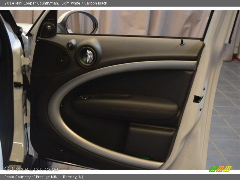 Light White / Carbon Black 2014 Mini Cooper Countryman