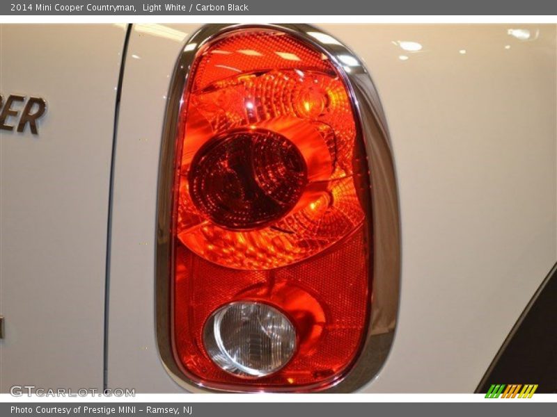 Light White / Carbon Black 2014 Mini Cooper Countryman