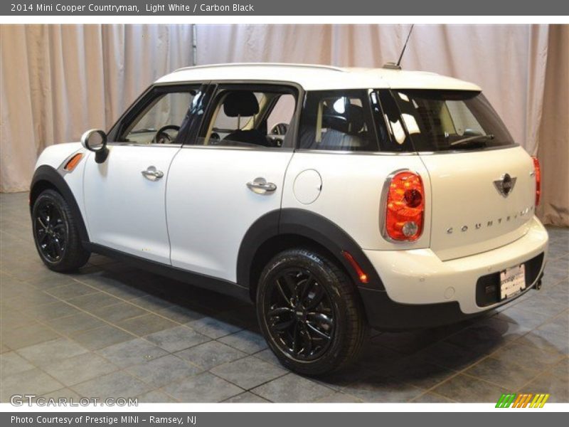 Light White / Carbon Black 2014 Mini Cooper Countryman