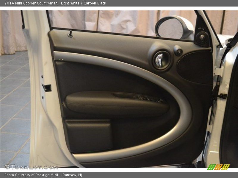 Light White / Carbon Black 2014 Mini Cooper Countryman