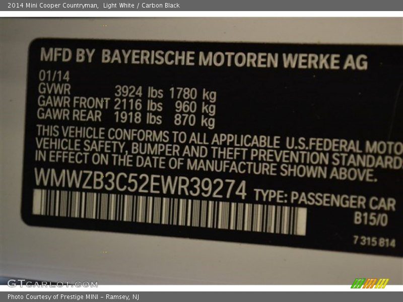 Light White / Carbon Black 2014 Mini Cooper Countryman