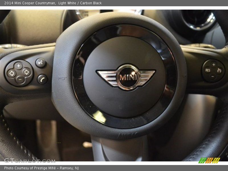 Light White / Carbon Black 2014 Mini Cooper Countryman