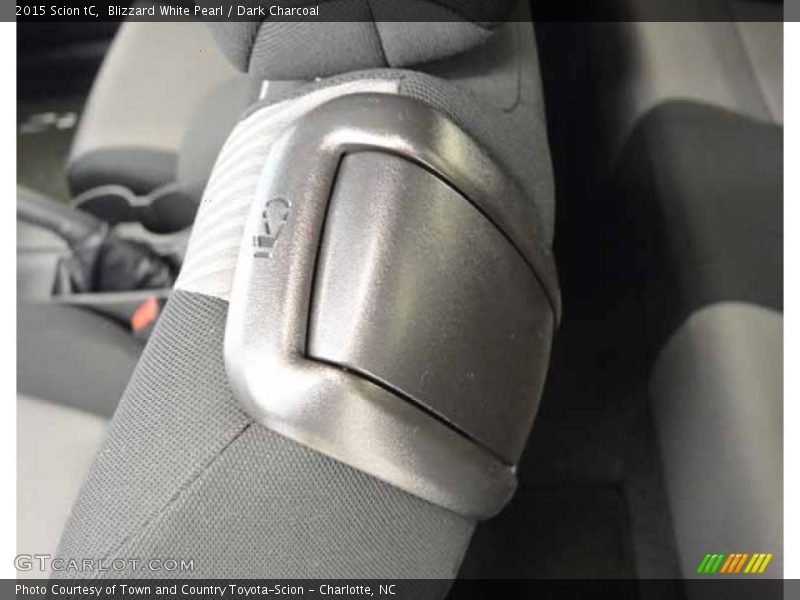 Blizzard White Pearl / Dark Charcoal 2015 Scion tC