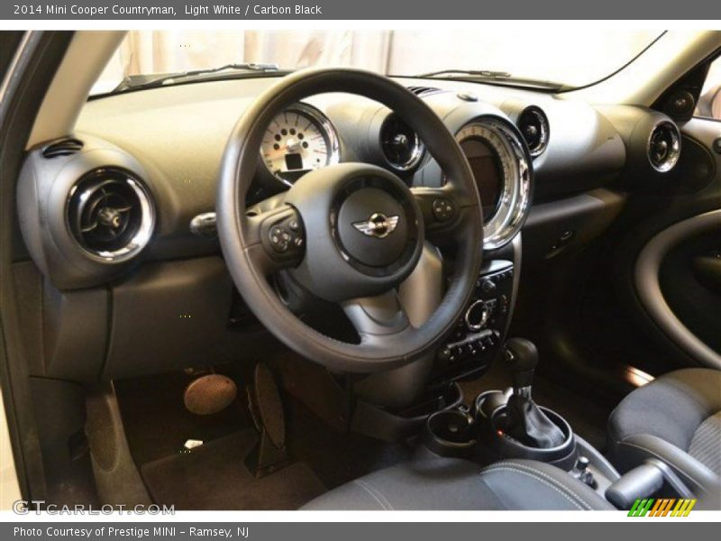 Light White / Carbon Black 2014 Mini Cooper Countryman
