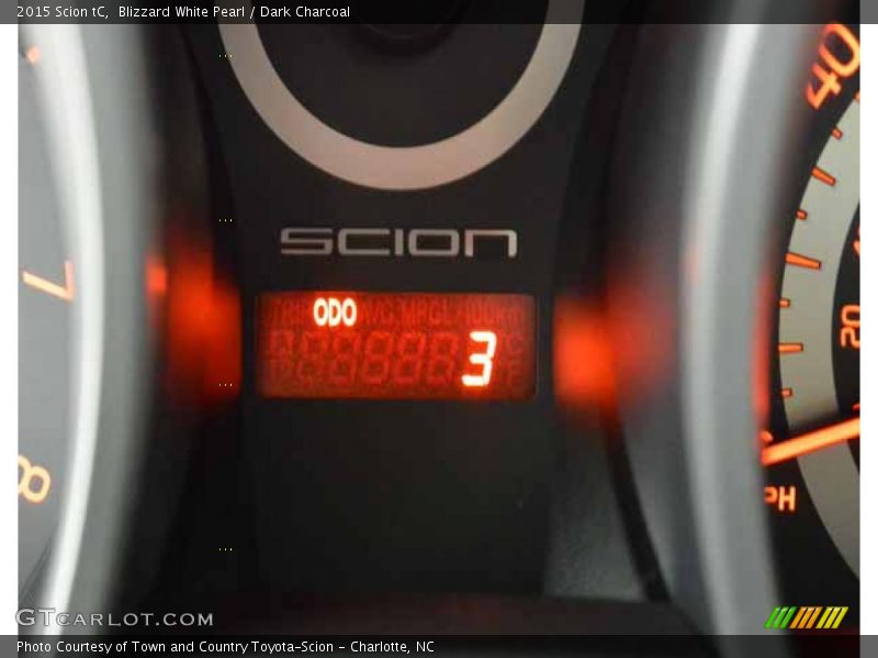 Blizzard White Pearl / Dark Charcoal 2015 Scion tC
