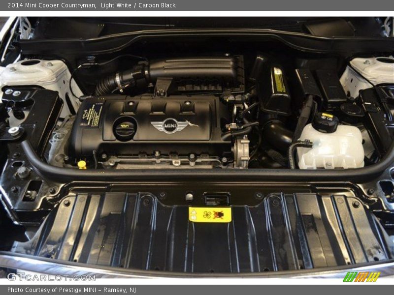 Light White / Carbon Black 2014 Mini Cooper Countryman