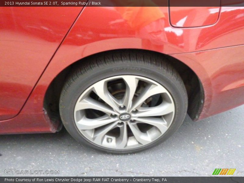 Sparkling Ruby / Black 2013 Hyundai Sonata SE 2.0T