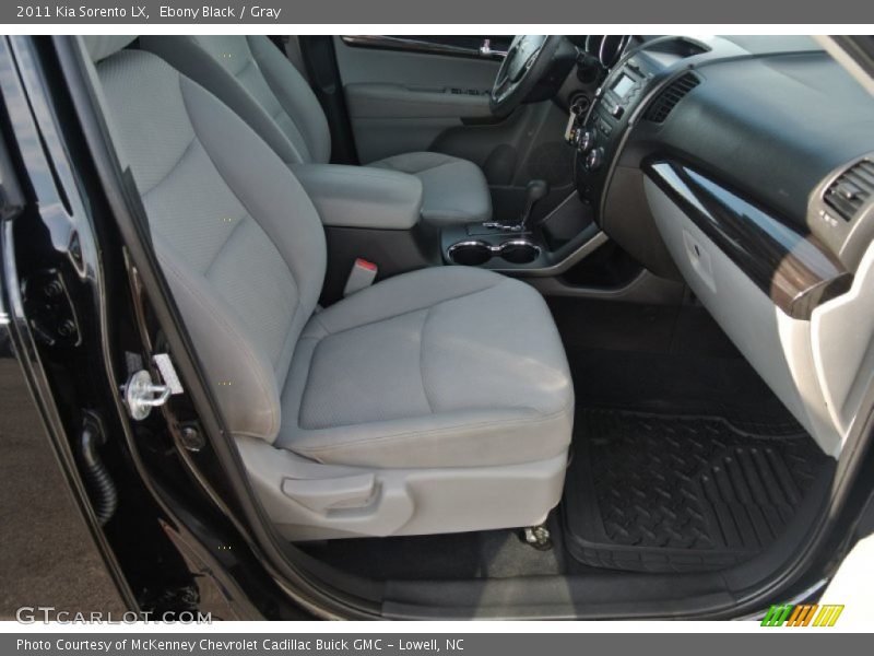 Ebony Black / Gray 2011 Kia Sorento LX