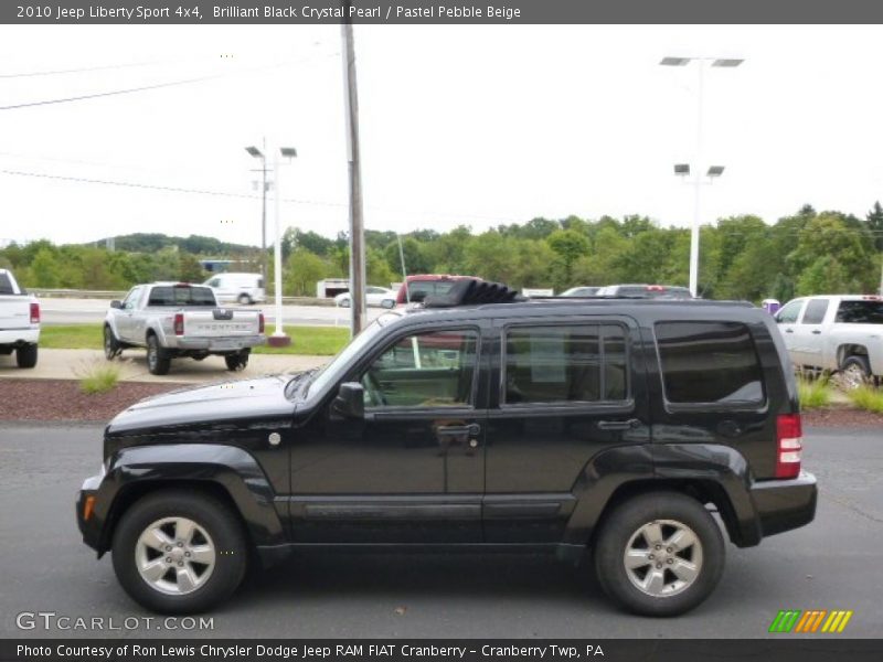 Brilliant Black Crystal Pearl / Pastel Pebble Beige 2010 Jeep Liberty Sport 4x4