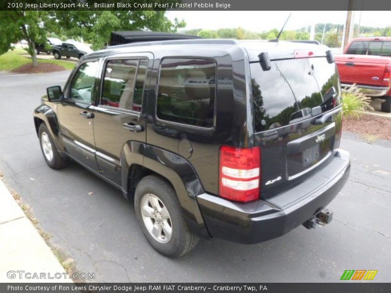 Brilliant Black Crystal Pearl / Pastel Pebble Beige 2010 Jeep Liberty Sport 4x4
