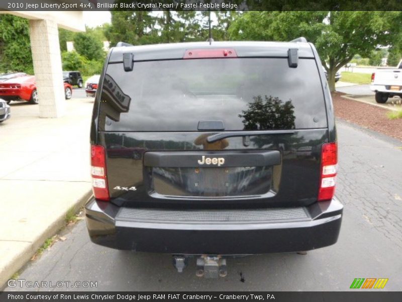 Brilliant Black Crystal Pearl / Pastel Pebble Beige 2010 Jeep Liberty Sport 4x4