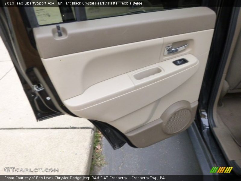 Brilliant Black Crystal Pearl / Pastel Pebble Beige 2010 Jeep Liberty Sport 4x4