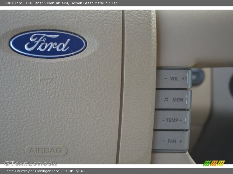 Aspen Green Metallic / Tan 2004 Ford F150 Lariat SuperCab 4x4