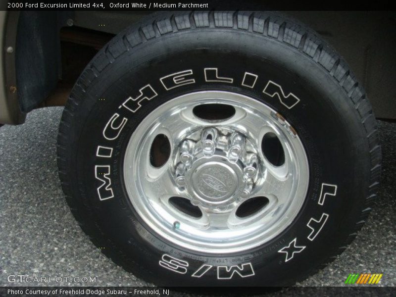 Oxford White / Medium Parchment 2000 Ford Excursion Limited 4x4