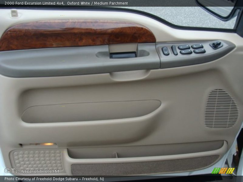 Oxford White / Medium Parchment 2000 Ford Excursion Limited 4x4