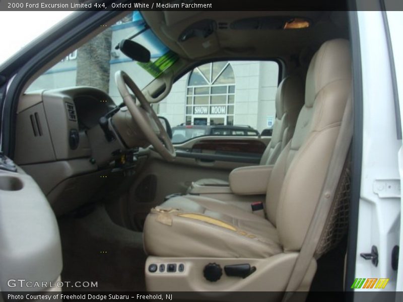 Oxford White / Medium Parchment 2000 Ford Excursion Limited 4x4