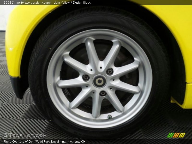 Light Yellow / Design Black 2008 Smart fortwo passion coupe