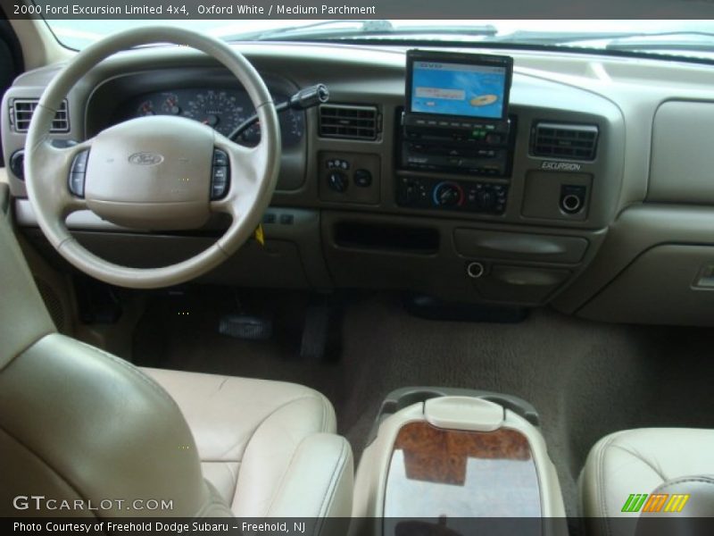 Oxford White / Medium Parchment 2000 Ford Excursion Limited 4x4