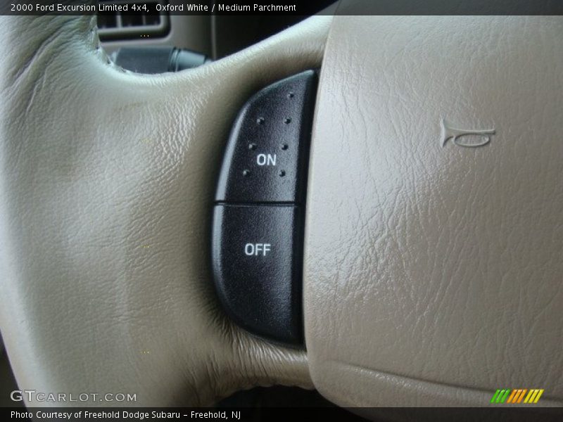 Oxford White / Medium Parchment 2000 Ford Excursion Limited 4x4