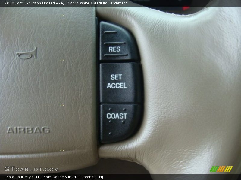 Oxford White / Medium Parchment 2000 Ford Excursion Limited 4x4