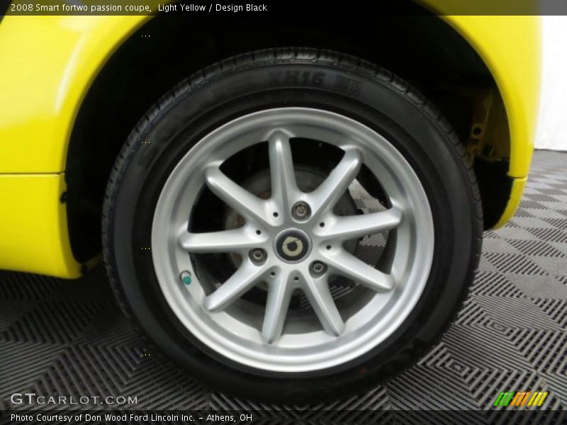 Light Yellow / Design Black 2008 Smart fortwo passion coupe