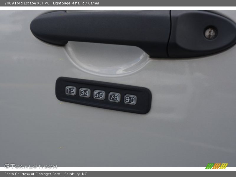 Light Sage Metallic / Camel 2009 Ford Escape XLT V6