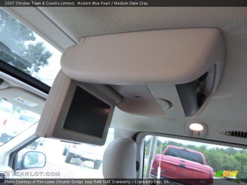 Modern Blue Pearl / Medium Slate Gray 2007 Chrysler Town & Country Limited