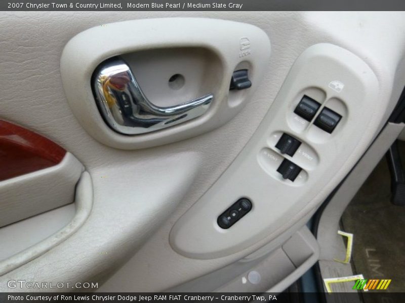 Modern Blue Pearl / Medium Slate Gray 2007 Chrysler Town & Country Limited