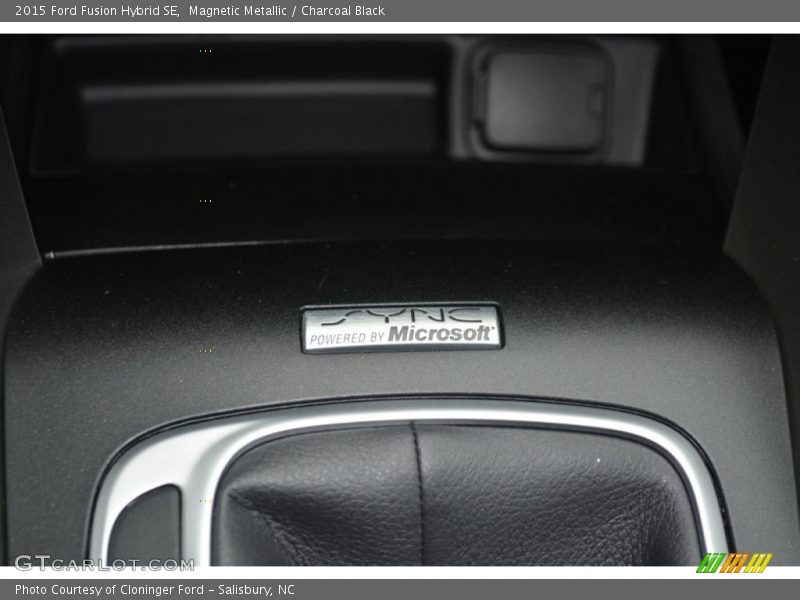 Magnetic Metallic / Charcoal Black 2015 Ford Fusion Hybrid SE