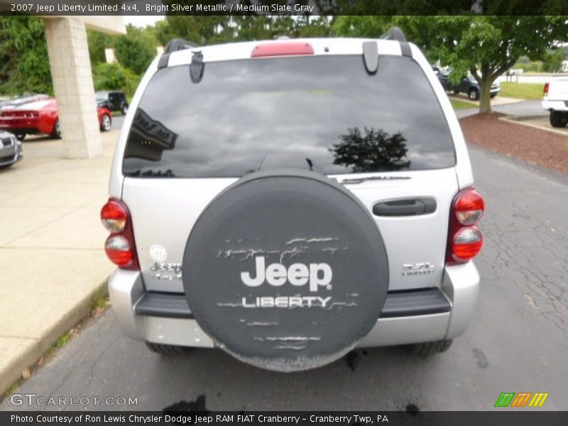 Bright Silver Metallic / Medium Slate Gray 2007 Jeep Liberty Limited 4x4