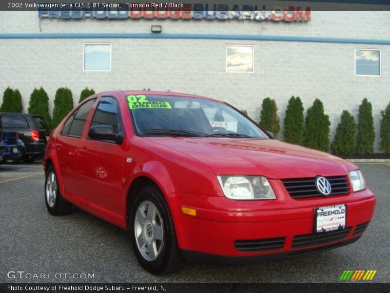 Tornado Red / Black 2002 Volkswagen Jetta GLS 1.8T Sedan