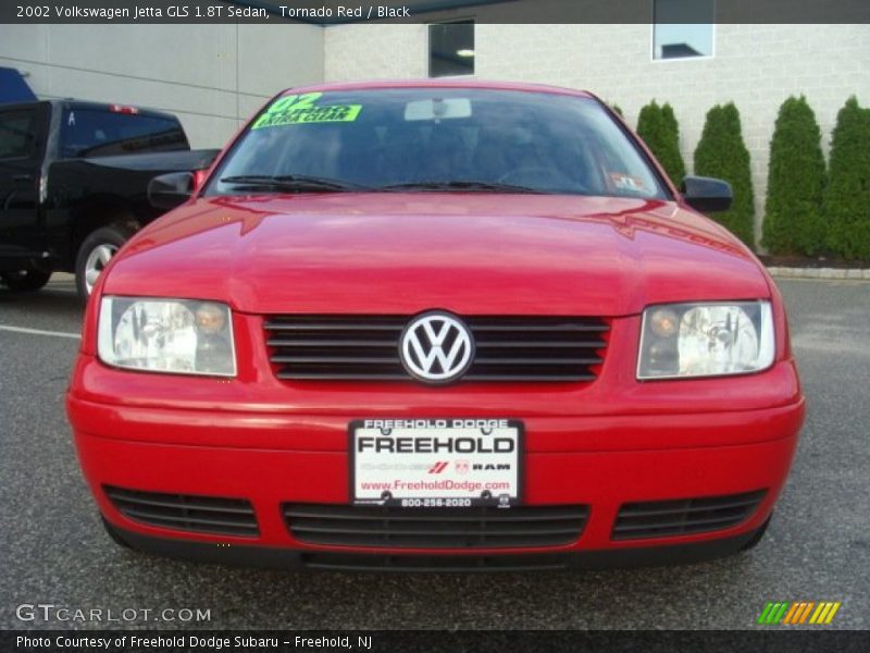 Tornado Red / Black 2002 Volkswagen Jetta GLS 1.8T Sedan