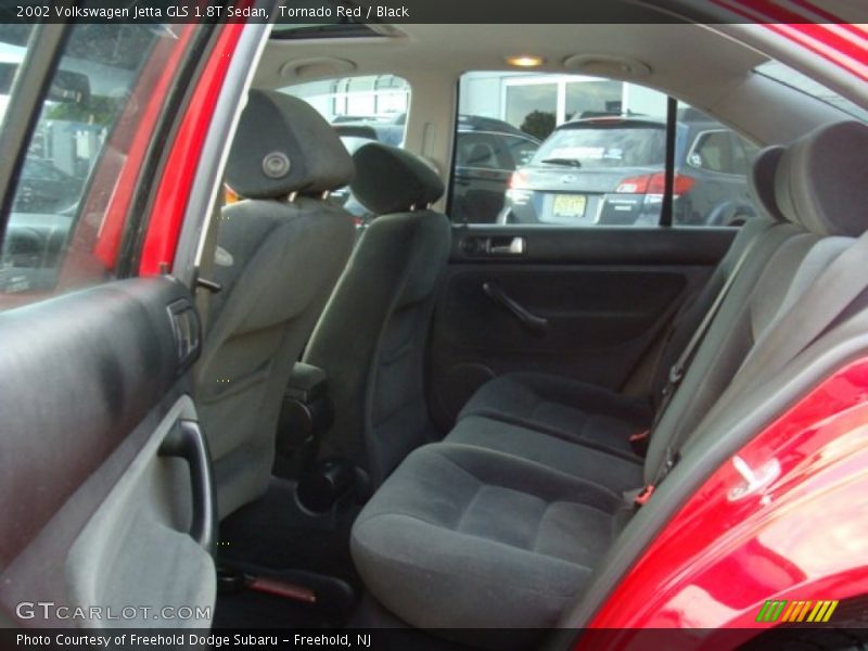 Tornado Red / Black 2002 Volkswagen Jetta GLS 1.8T Sedan