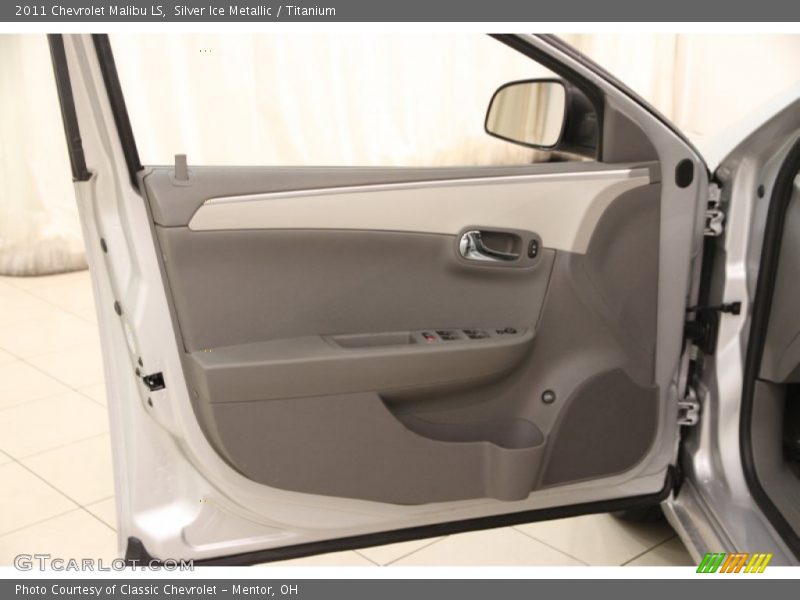 Silver Ice Metallic / Titanium 2011 Chevrolet Malibu LS