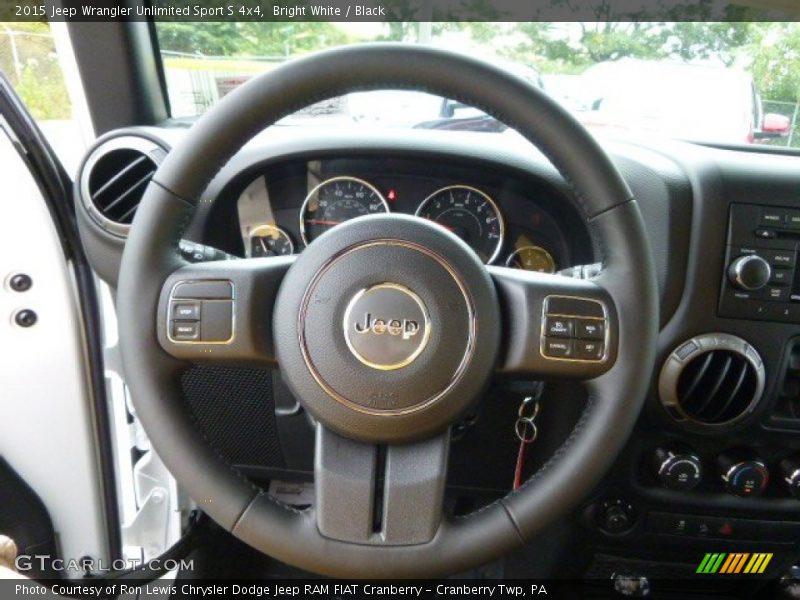 Bright White / Black 2015 Jeep Wrangler Unlimited Sport S 4x4