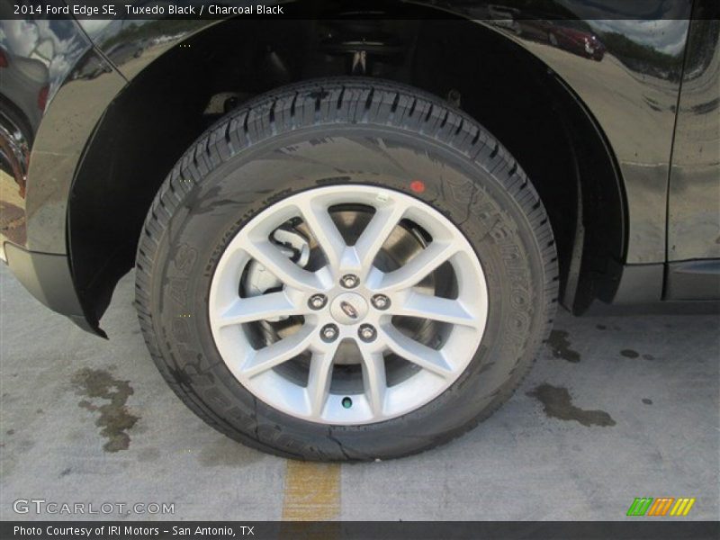 Tuxedo Black / Charcoal Black 2014 Ford Edge SE