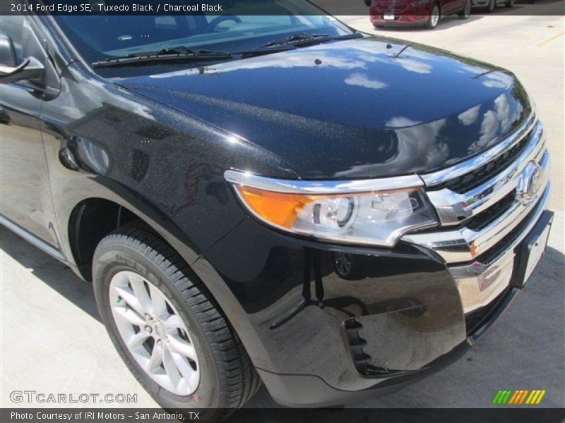 Tuxedo Black / Charcoal Black 2014 Ford Edge SE