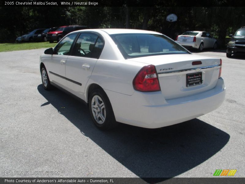 White / Neutral Beige 2005 Chevrolet Malibu Sedan