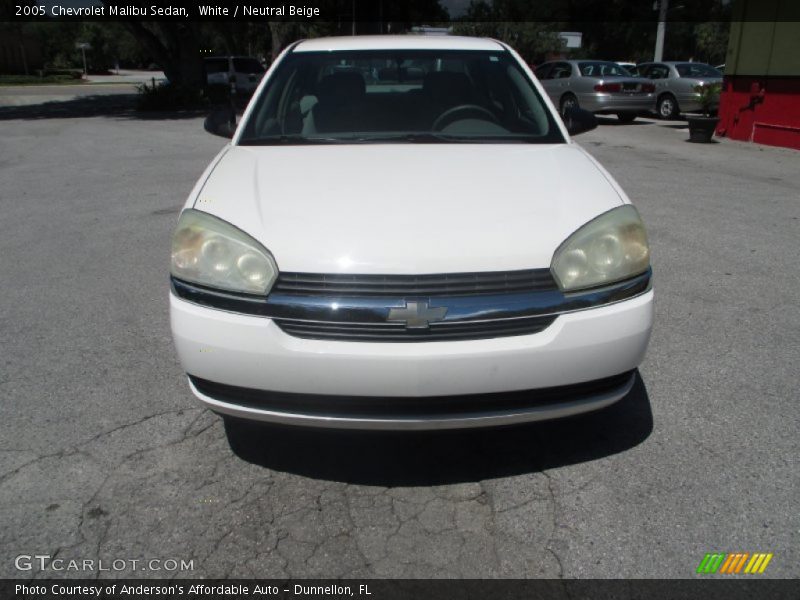 White / Neutral Beige 2005 Chevrolet Malibu Sedan