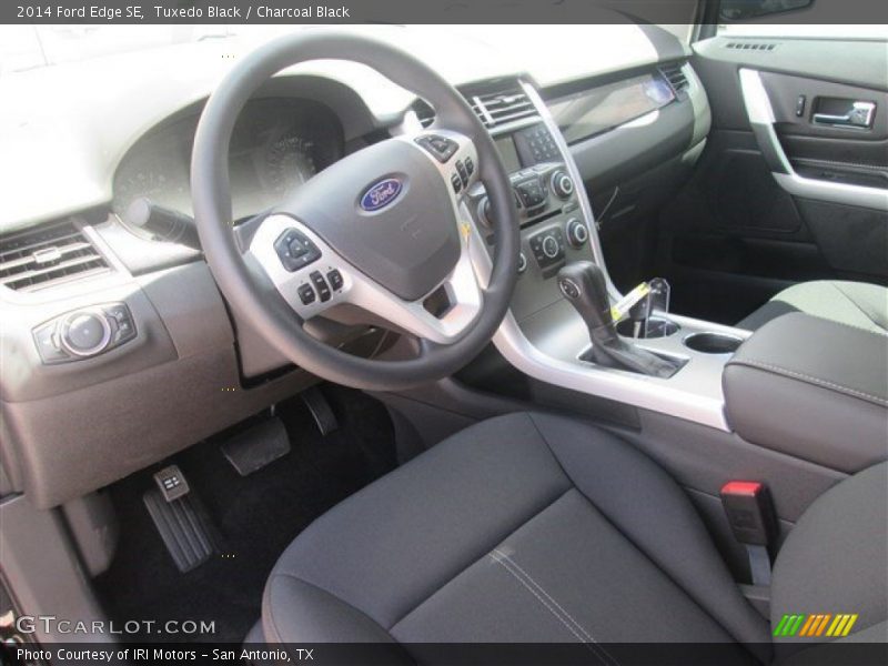 Tuxedo Black / Charcoal Black 2014 Ford Edge SE