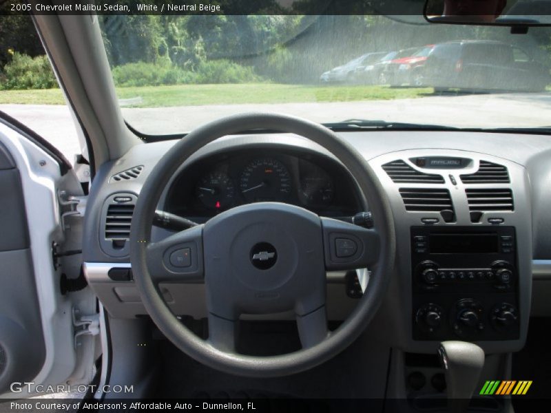 White / Neutral Beige 2005 Chevrolet Malibu Sedan